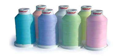 Différents coloris de la gamme de fils à broder Gunold Glowy