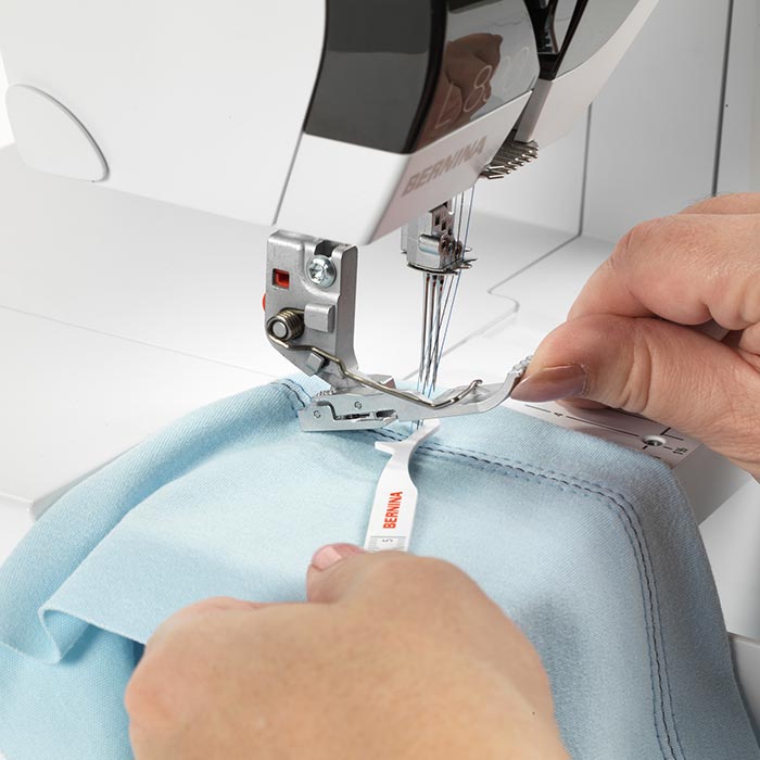 Outil de sécurité pour point enveloppant BERNINA