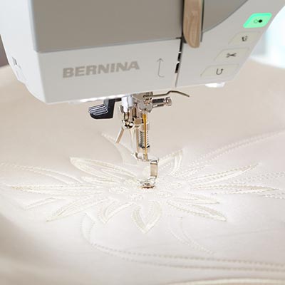 Positionnement précis et fonction de verrouillage - Mise à jour Bernina 770QE PLUS 