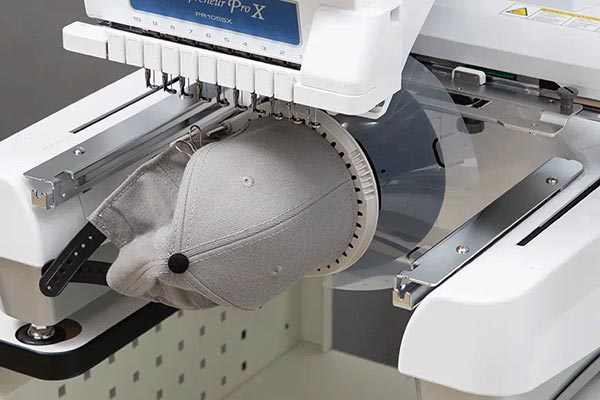 Système pour casquette à bord plat Brother PRCF5