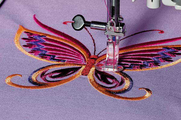 Logiciel de broderie eXuberance ELNA