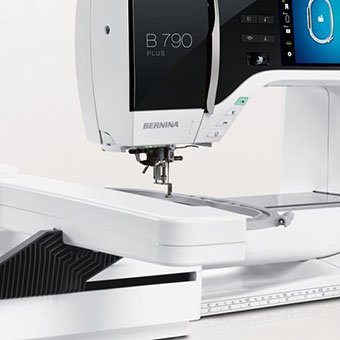 Machine à coudre et à Broder Bernina 790 Plus - Profitez d'un maximum d'espace