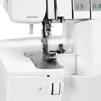 Surjeteuse Bernina L 450 - Rapide et flexible