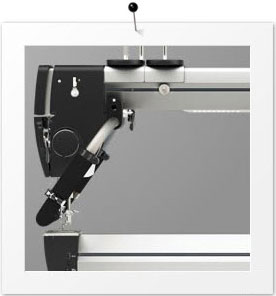 Machine à quilter Q 24 Long Arm BERNINA - Système d'enfilage unique et bobinoir intégré