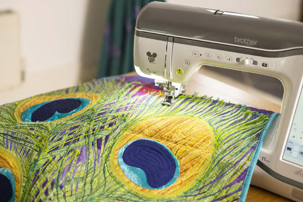 Fonctionnalités de couture de la Brother Stellaire Innovis XJ2