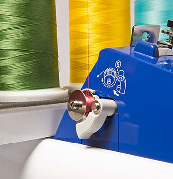 Remplissage de la canette même pendant la broderie - Machine à broder Brother VR