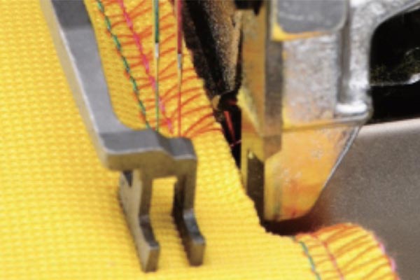 Grande capacité d’adaptation - Surjeteuse industrielle JACK C5T