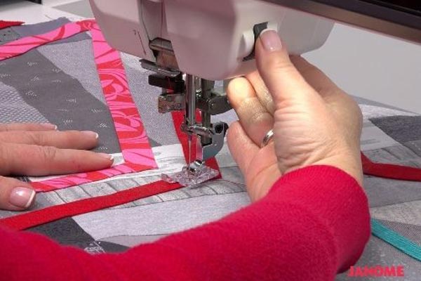 Molette de réglage de la position d'aiguille - Janome Continental M17
