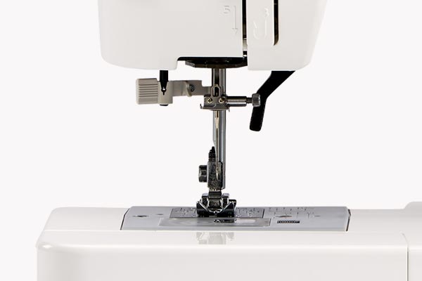 Enfile-aiguille Janome M30A