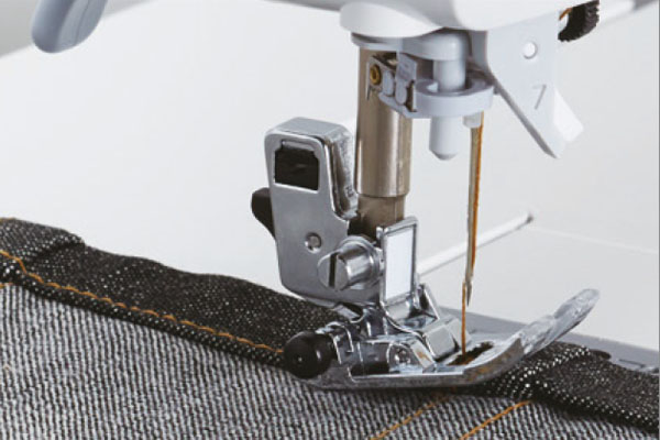 Réalisation de coutures croisées avec la Juki HZL-NX7