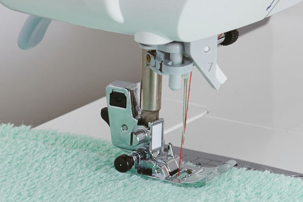 Couture sur du tissu éponge avec la Juki HZL-NX7