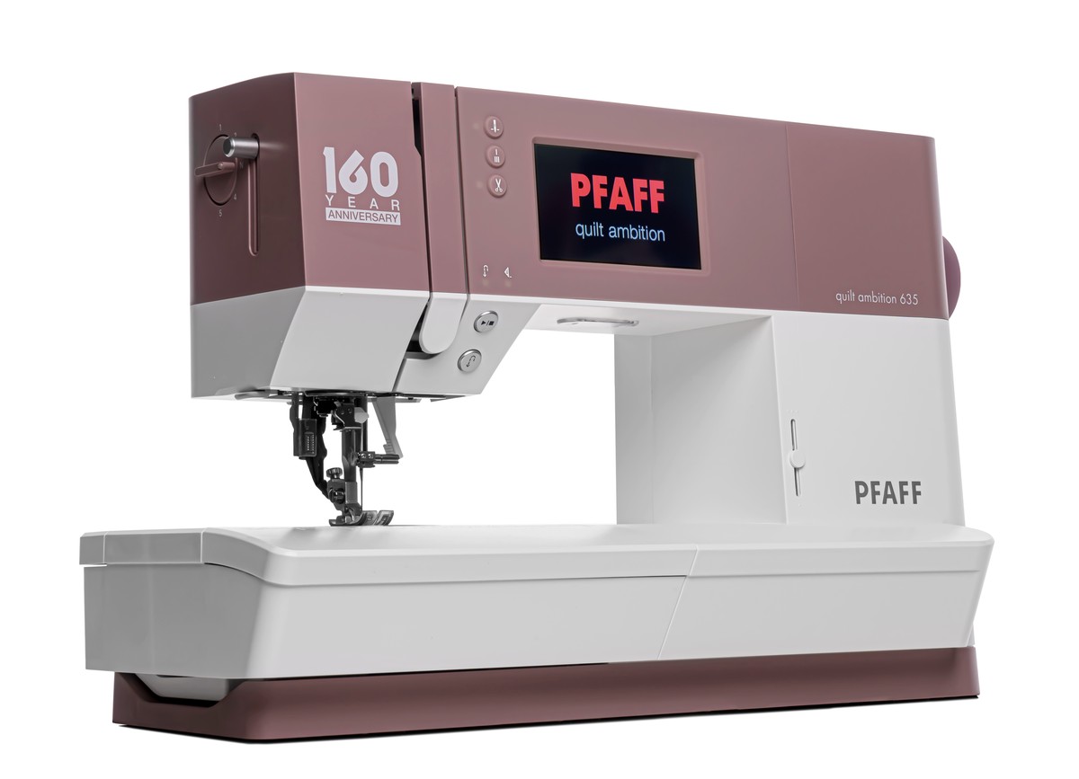 Grand espace de couture - Pfaff Quilt Ambition 635