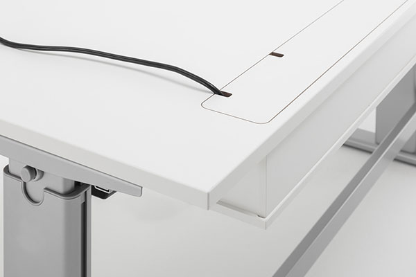 Bloc multiprises avec cache pour meube E-table office RMF