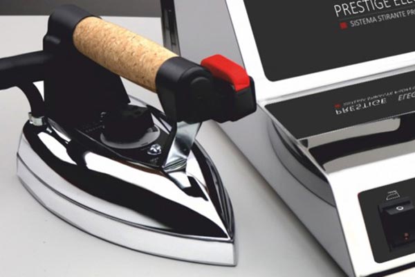 Fer professionnel de la centrale vapeur Michelini Prestige Elegance