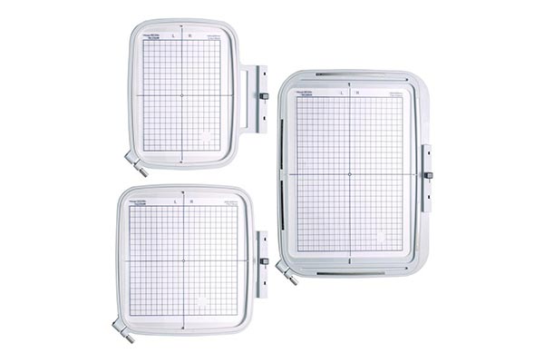 Cadres de broderie fournis avec la Janome MC500E Limited Edition