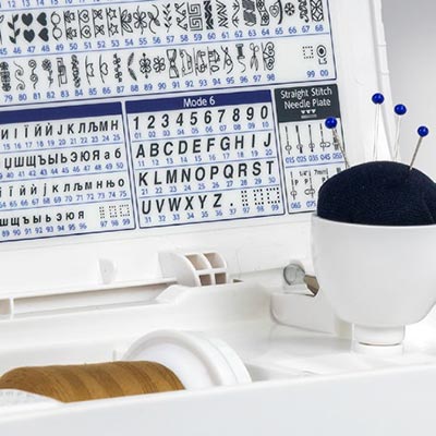 196 points jusqu'à 9 mm de large - Janome Skyline S6 Edition anniversaire
