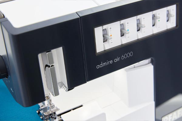 Eclairage LED de la surjeteuse Pfaff Admire air 6000