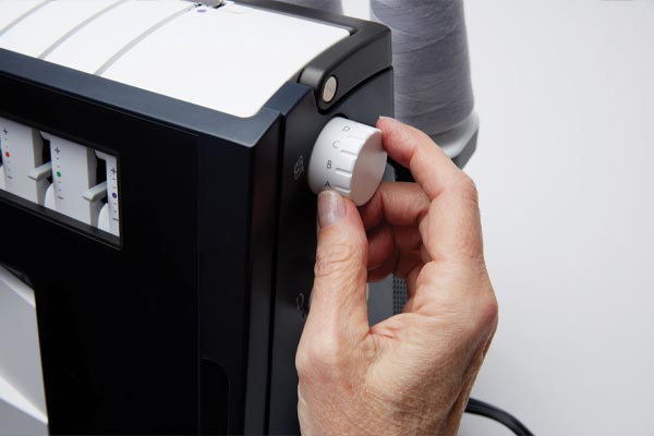 Sélecteur de point de la surjeteuse Pfaff Admire air 6000