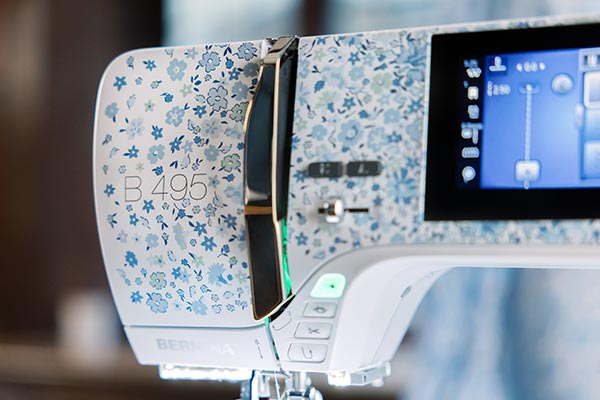 Fonctions automatiques de la machine à coudre Bernina 495 Liberty Edition