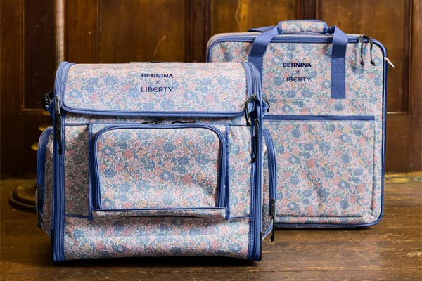 Ensemble de chariots en impression Liberty offert avec la Bernina 495 Liberty Edition