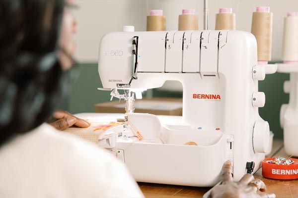 Réglages de la surjeteuse Bernina L660