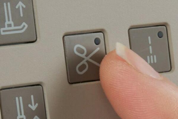 Unité de broderie optionnelle avec la Pfaff Creative Elevate 680