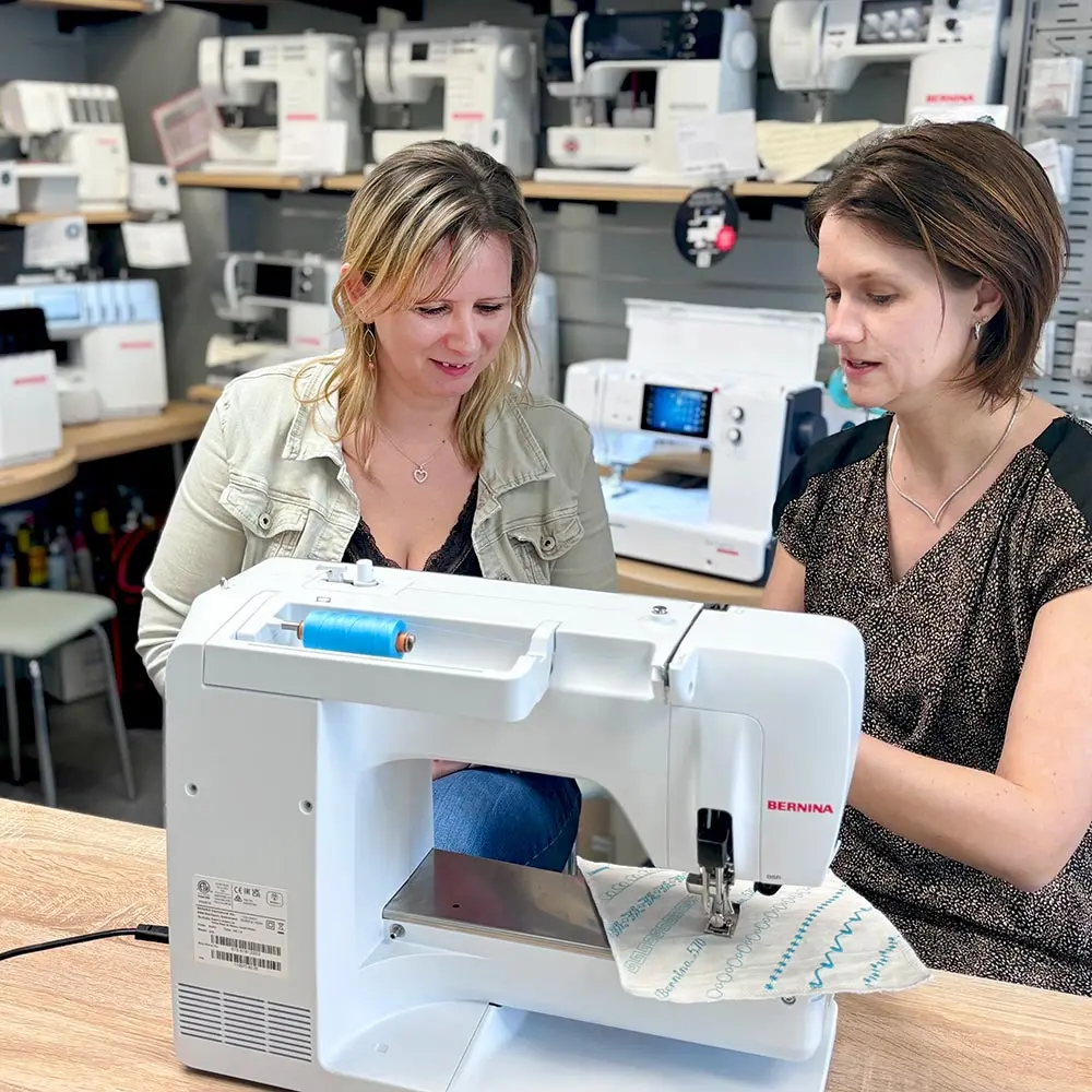 Stecker - Vente machines à coudre, brodeuses et surjeteuses