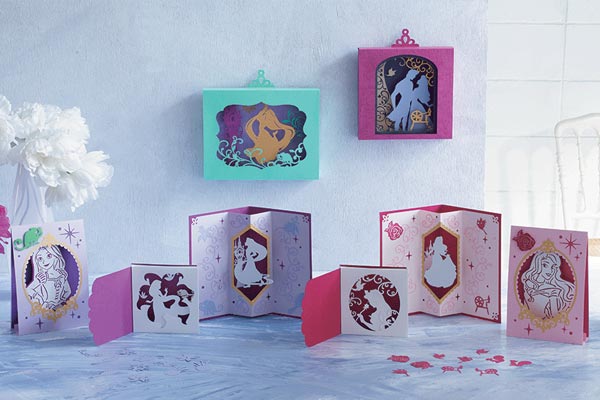 CADSNP08 - Réalisations avec les motifs Disney Raiponce et Aurore pour ScanNCut Brother