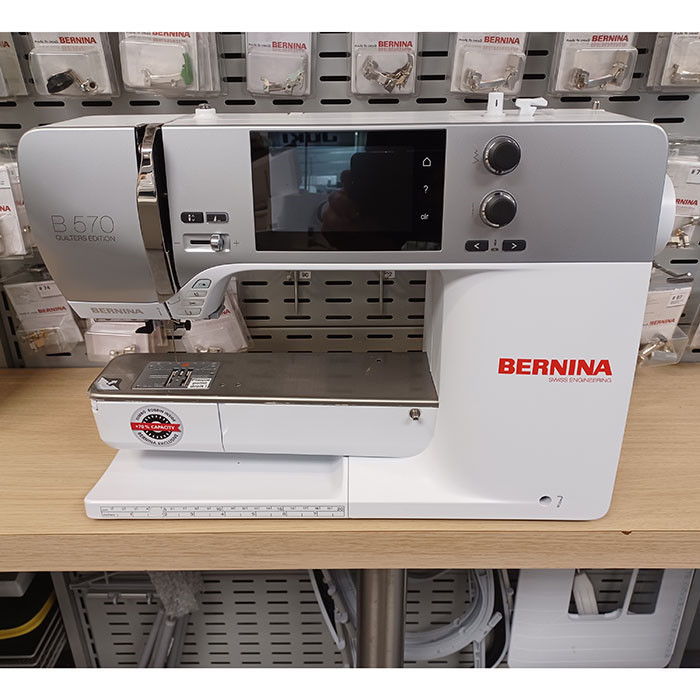 BERNINA Série-5 570 (9mm) - SECONDE VIE