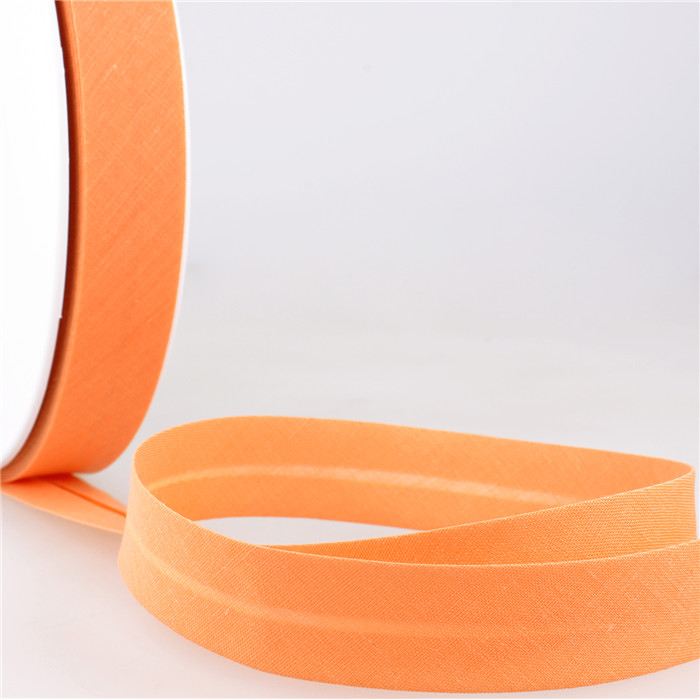 Biais étroit 20mm saumon au mètre Biais étroit 20mm saumon au mètre