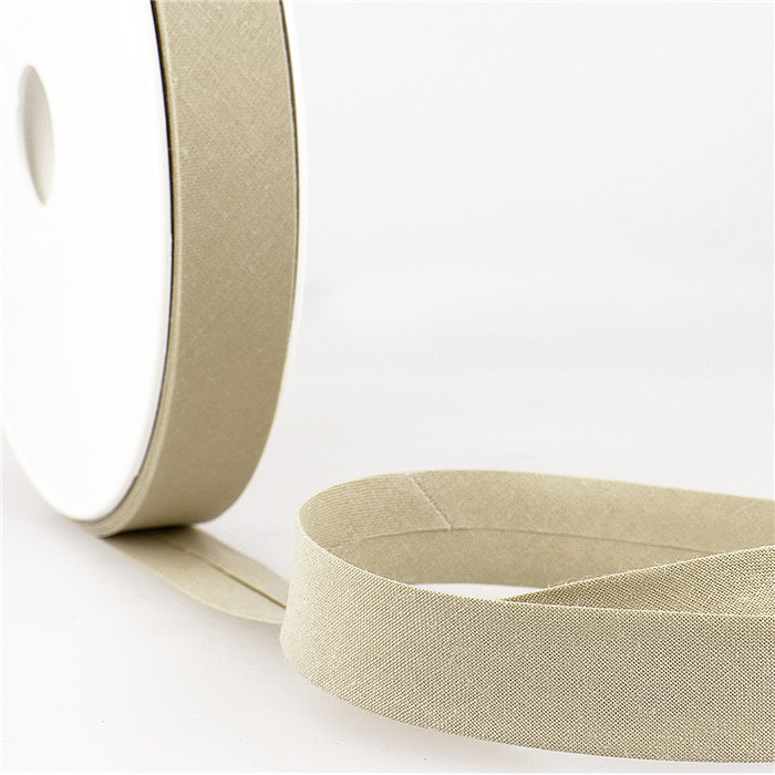 Biais étroit 20mm taupe clair au mètre Biais étroit 20mm taupe clair au mètre