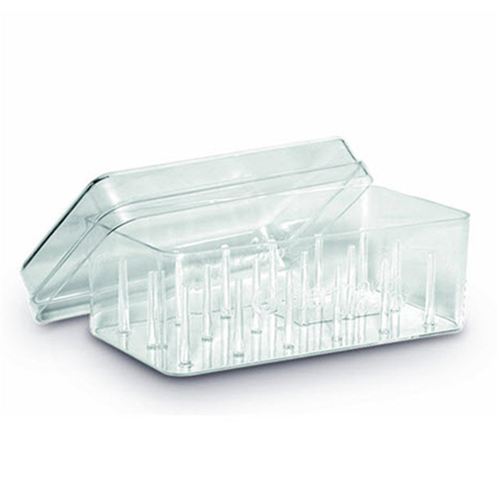 Boîte pour fils à coudre Gutermann (18) Boîte pour fils à coudre Gutermann (18)