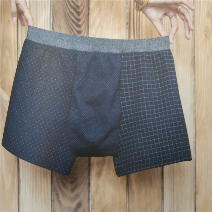 Broderie à la machine PRESENTIEL Broderie à la machine PRESENTIEL