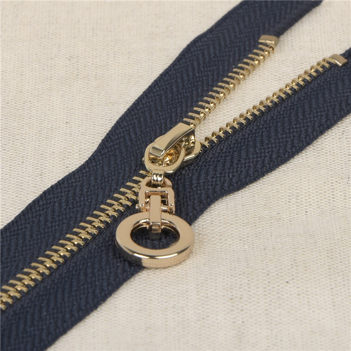 Fermeture à glissière non séparable métal 40cm bleu marine Fermeture à glissière non séparable métal 40cm bleu marine