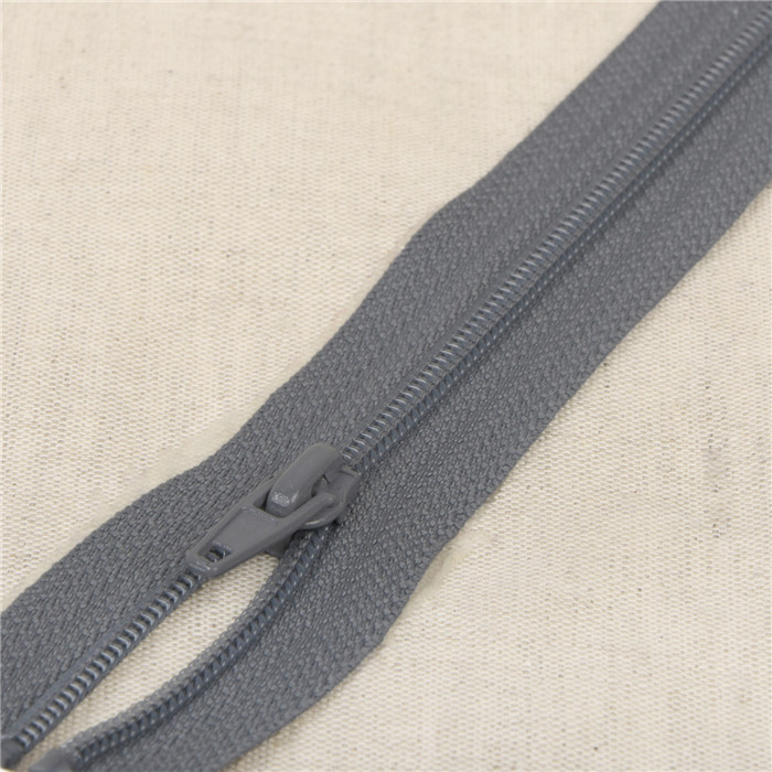 Fermeture sport séparable maille spirale fine 30 cm Fermeture sport séparable maille spirale fine 30 cm