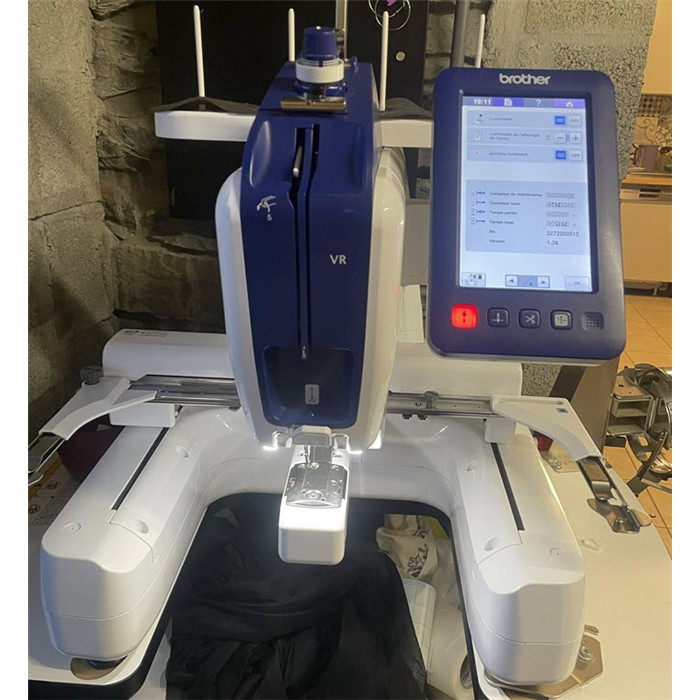 Machine à broder BROTHER VR - OCCASION Machine à broder BROTHER VR - OCCASION