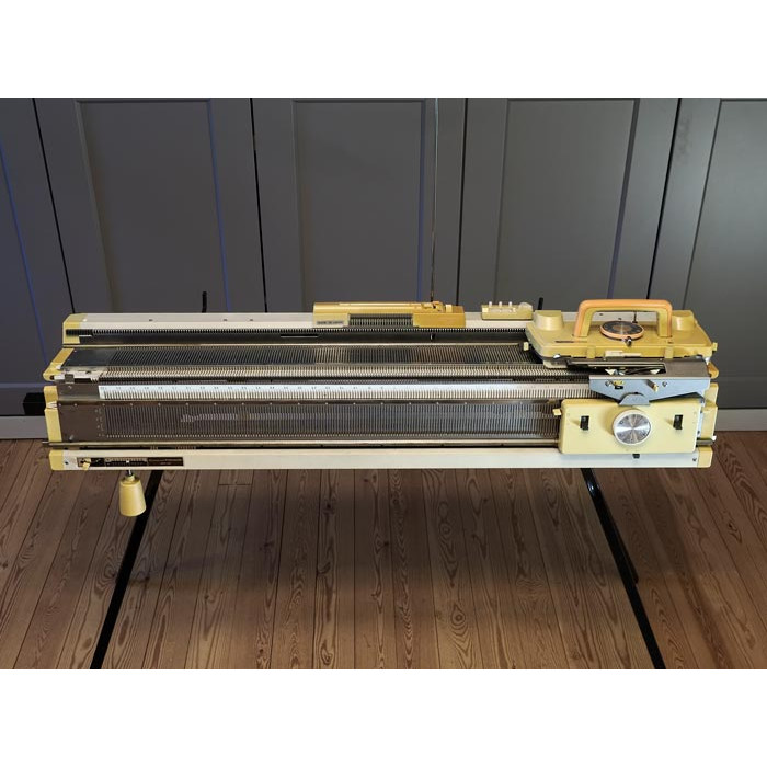 Machine à tricoter Empisal-Knitmaster SK210 Double Fonture Machine à tricoter Empisal-Knitmaster SK210 Double Fonture