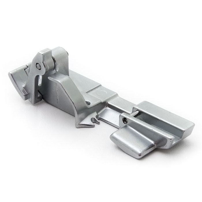 Pied biche universel, standard pour surjeteuses Pied biche universel, standard pour surjeteuses