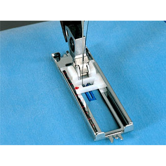 Pied boutonnière "R" métal PFAFF Pied boutonnière "R" métal PFAFF