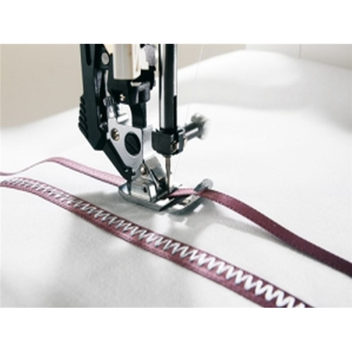 Pied pour bordures fantaisie avec IDT PFAFF Pied pour bordures fantaisie avec IDT PFAFF