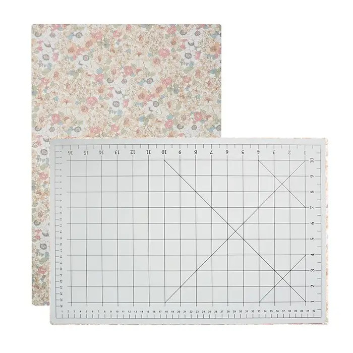 Plaque de découpe et à repasser 45x30cm Plaque de découpe et à repasser 45x30cm