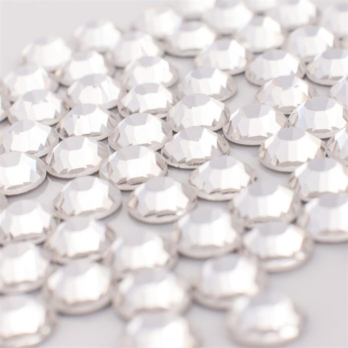Strass thermocollant SS10 2,5mm Crystal Strass thermocollant SS10 2,5mm Crystal