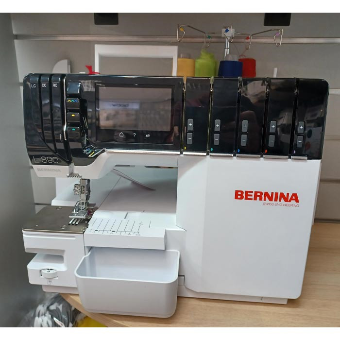 Surjeteuse - Recouvreuse BERNINA L890 - DEMO Surjeteuse - Recouvreuse BERNINA L890 - DEMO