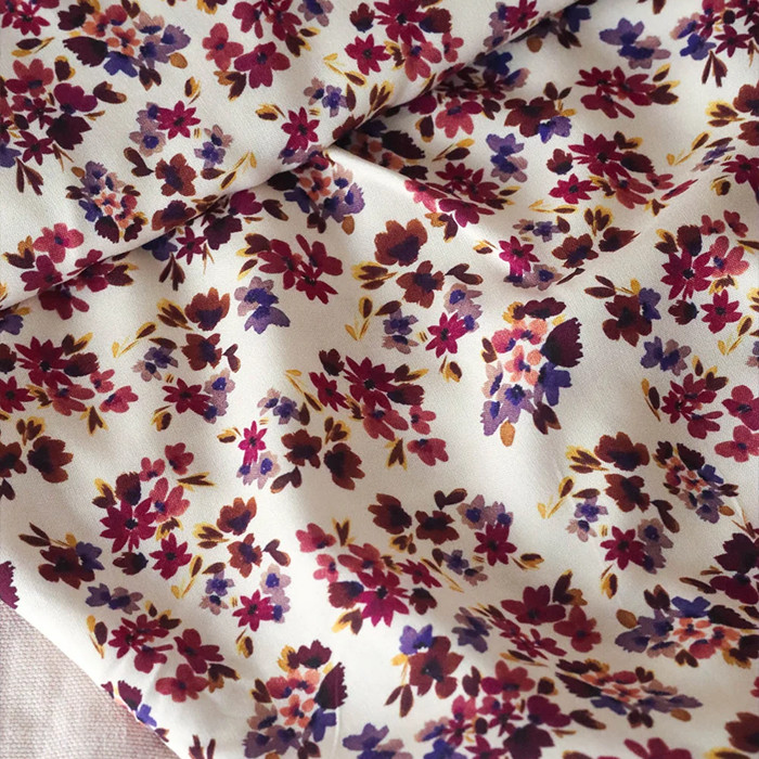 Tissu viscose "Tamara" Lise Tailor laize 137cm par 50cm Tissu viscose "Tamara" Lise Tailor laize 137cm par 50cm