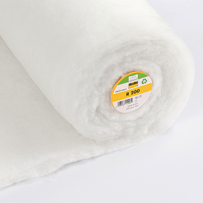 Vlieseline R200 molleton volumineux/lourd 155cm au mètre Vlieseline R200 molleton volumineux/lourd 155cm au mètre